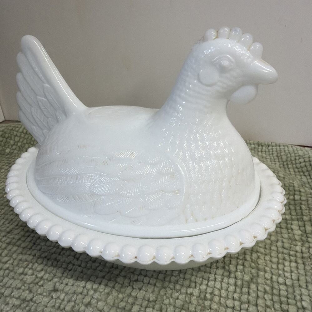 Vintage Indiana Glass Hen on a Nest 7" Beaded Milk Glass white Farmhouse Retro